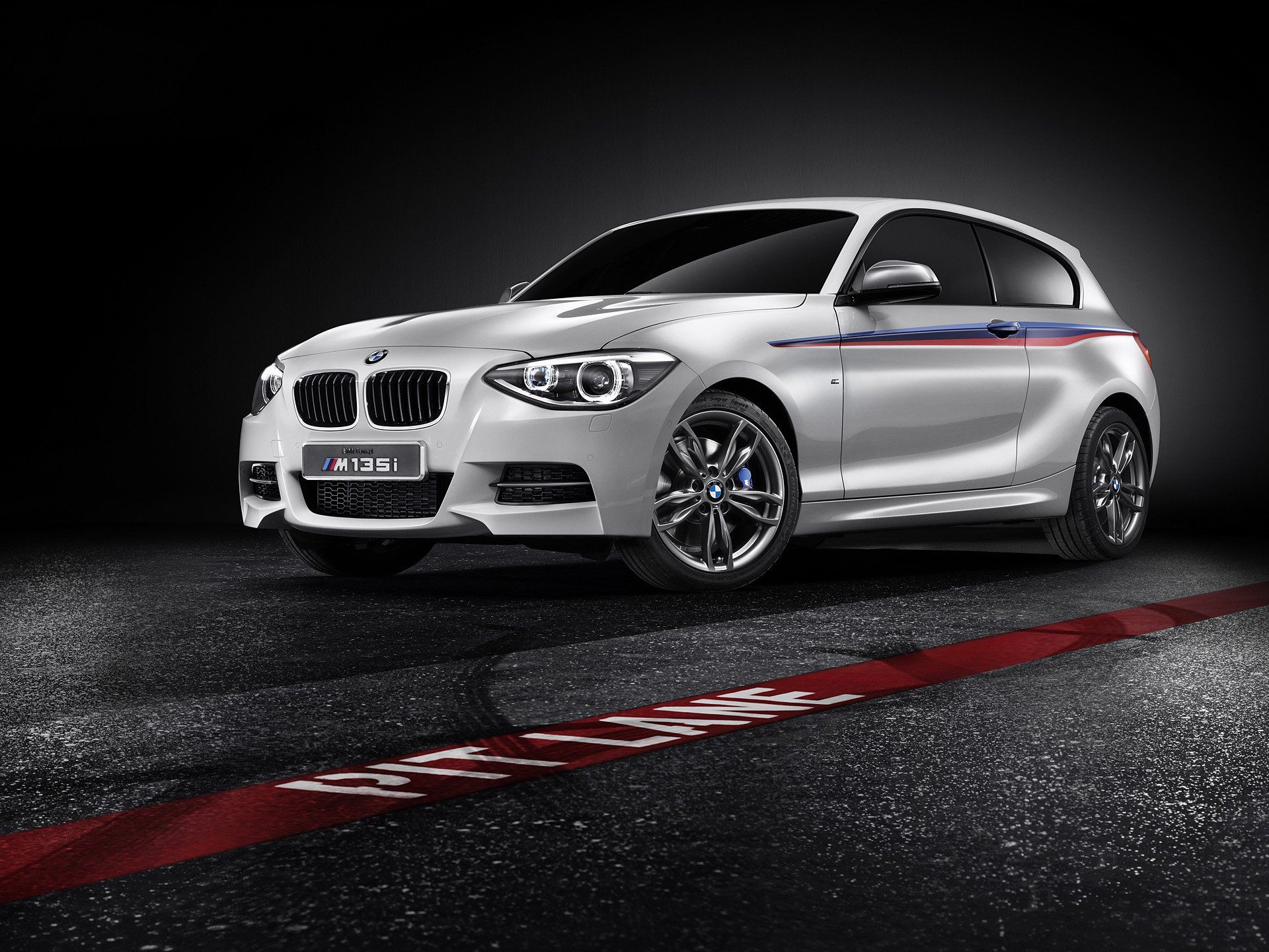 1920x1440 BMW Concept M135i HD Wallpaper