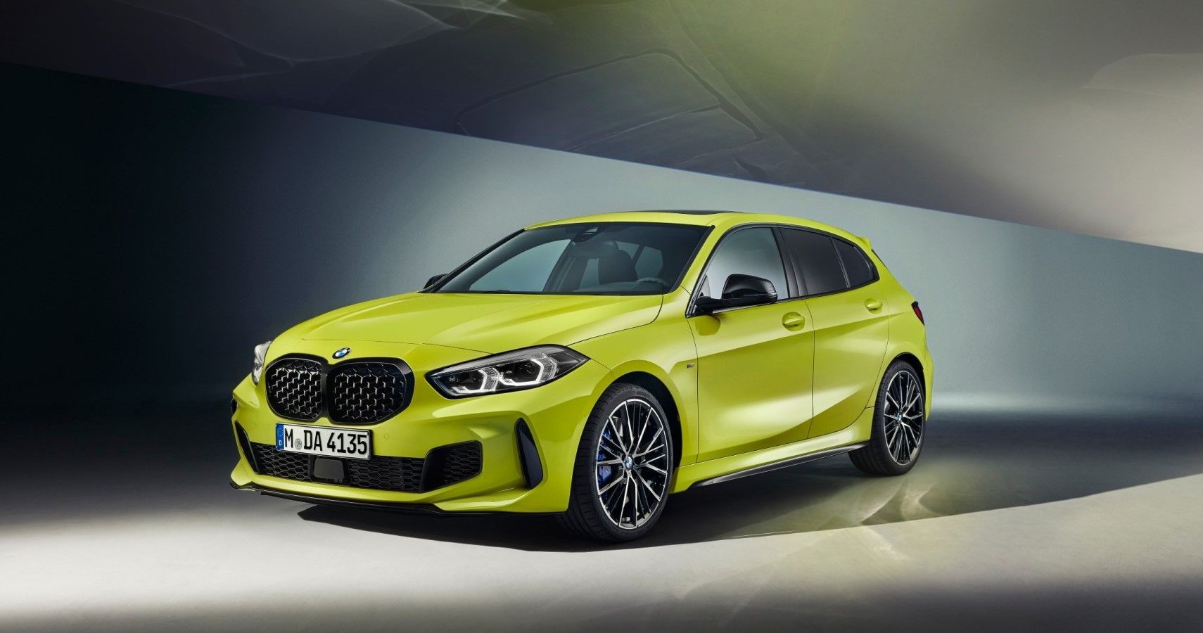 1710x900 BMW M135i xDrive Looks Bold