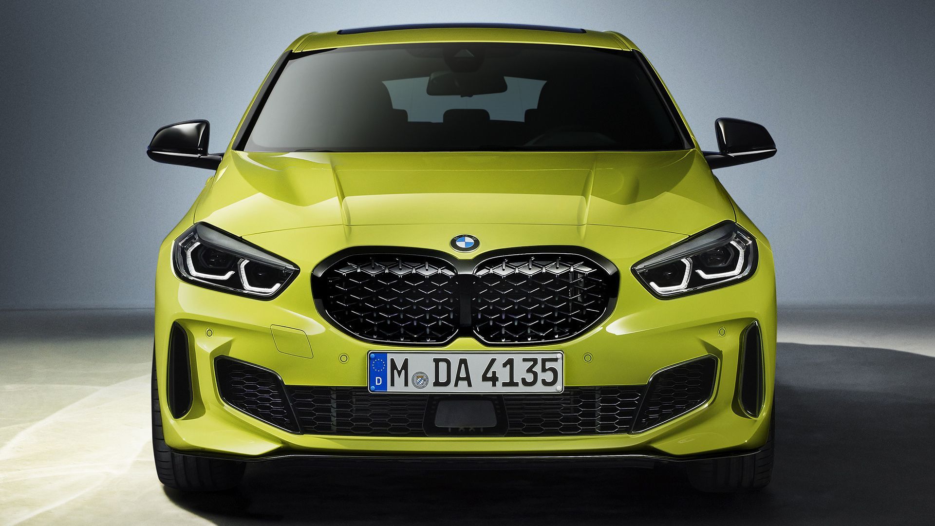 1920x1080 BMW M135i and HD