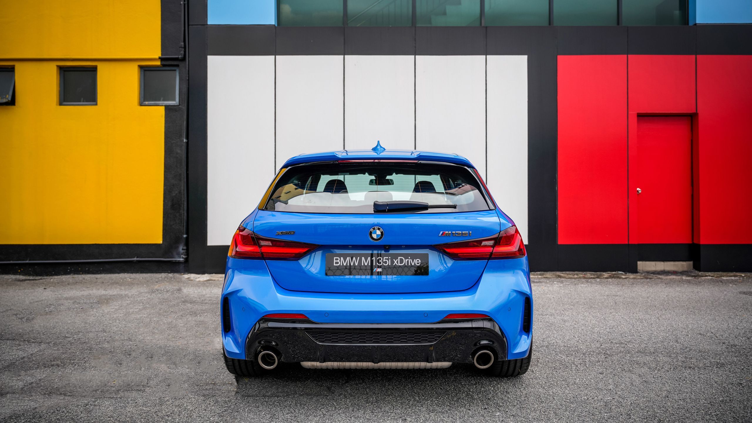 2560x1440 BMW M135i xDrive 2020 Wallpaper