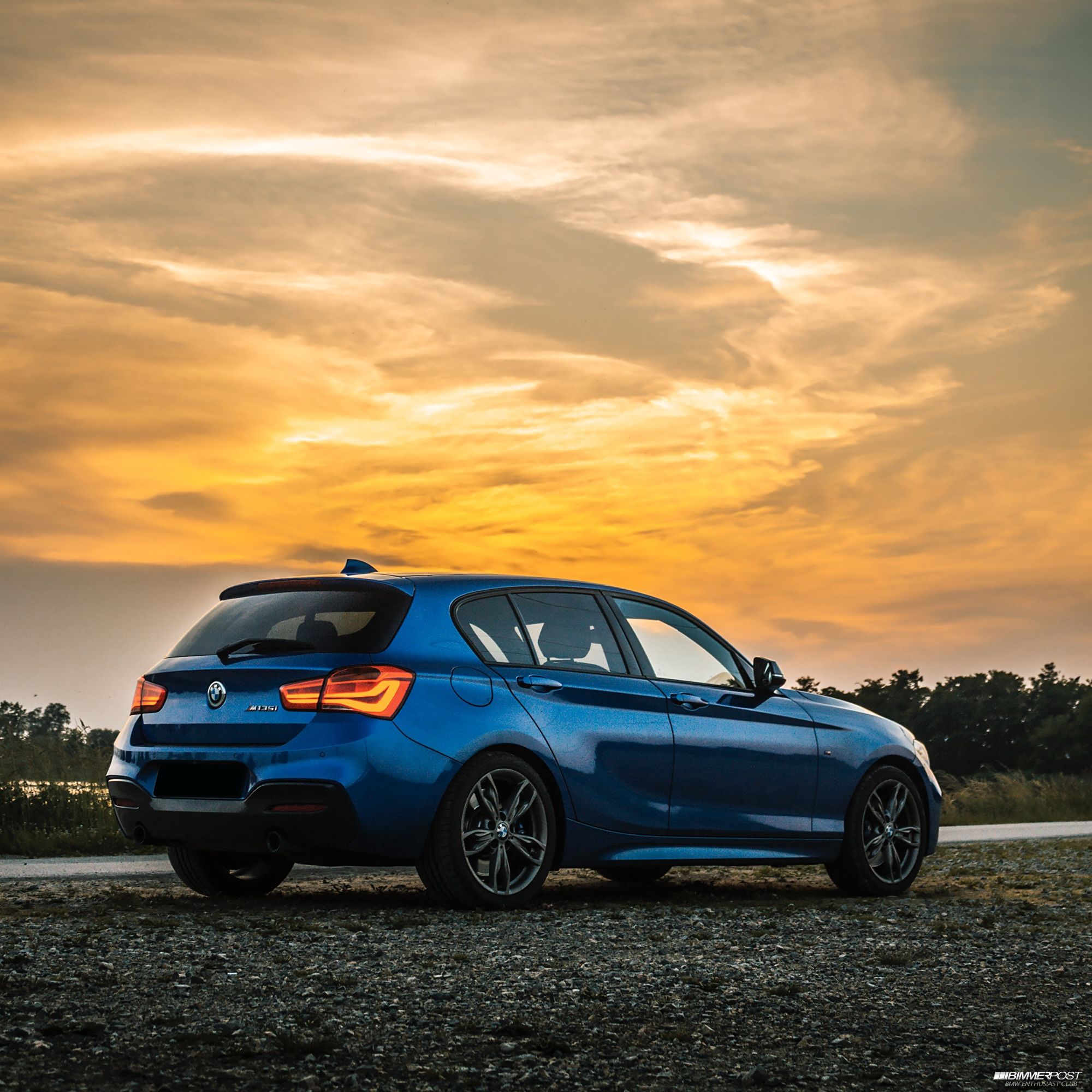 2000x2000 BMW M135i xDrive