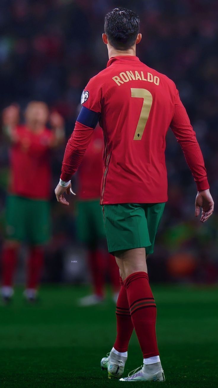736x1308 Best Cristiano Ronaldo Wallpaper 4K