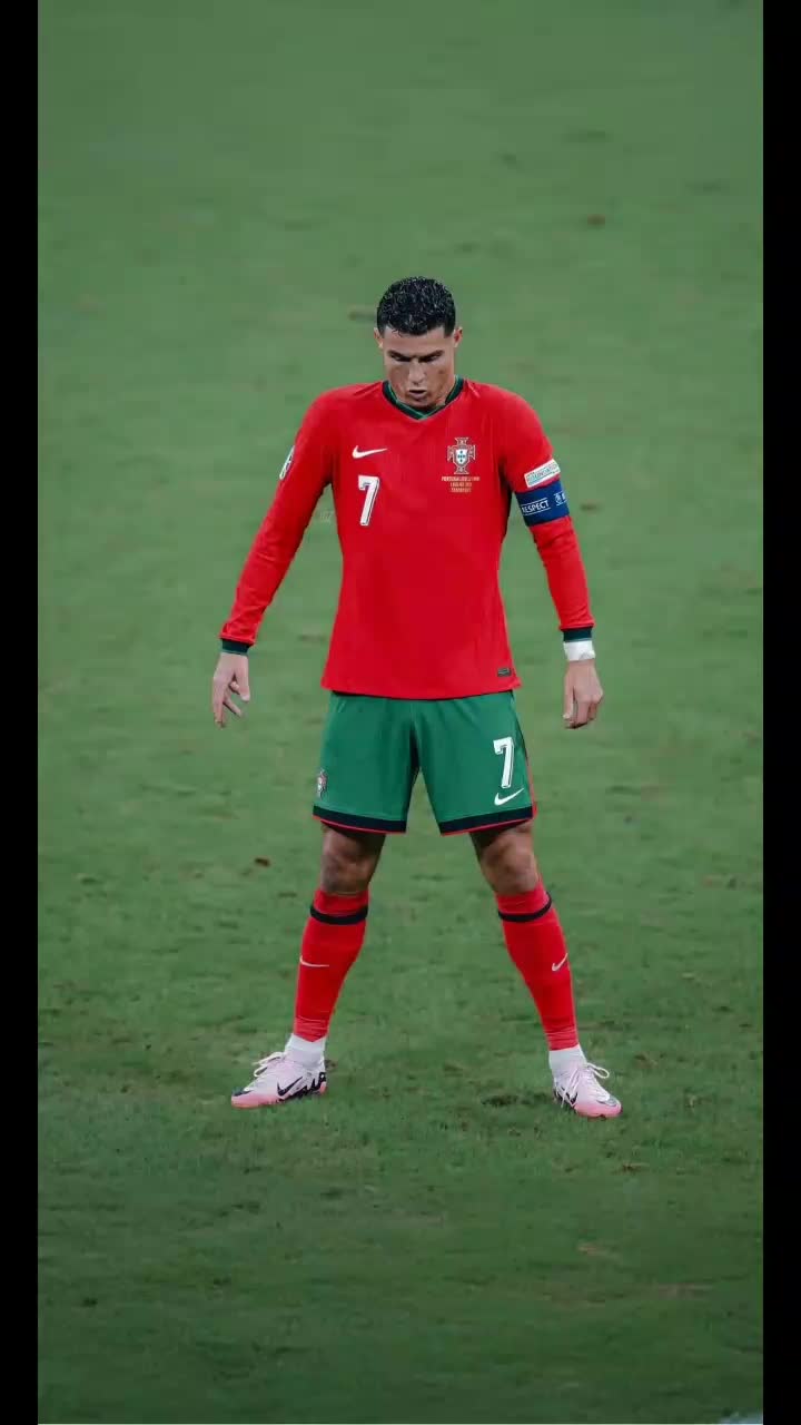 720x1280 Cristiano Ronaldo Wallpaper Portugal