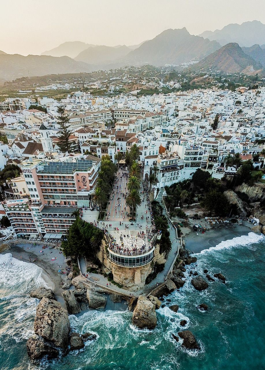 918x1280 Free Nerja & Malaga Image