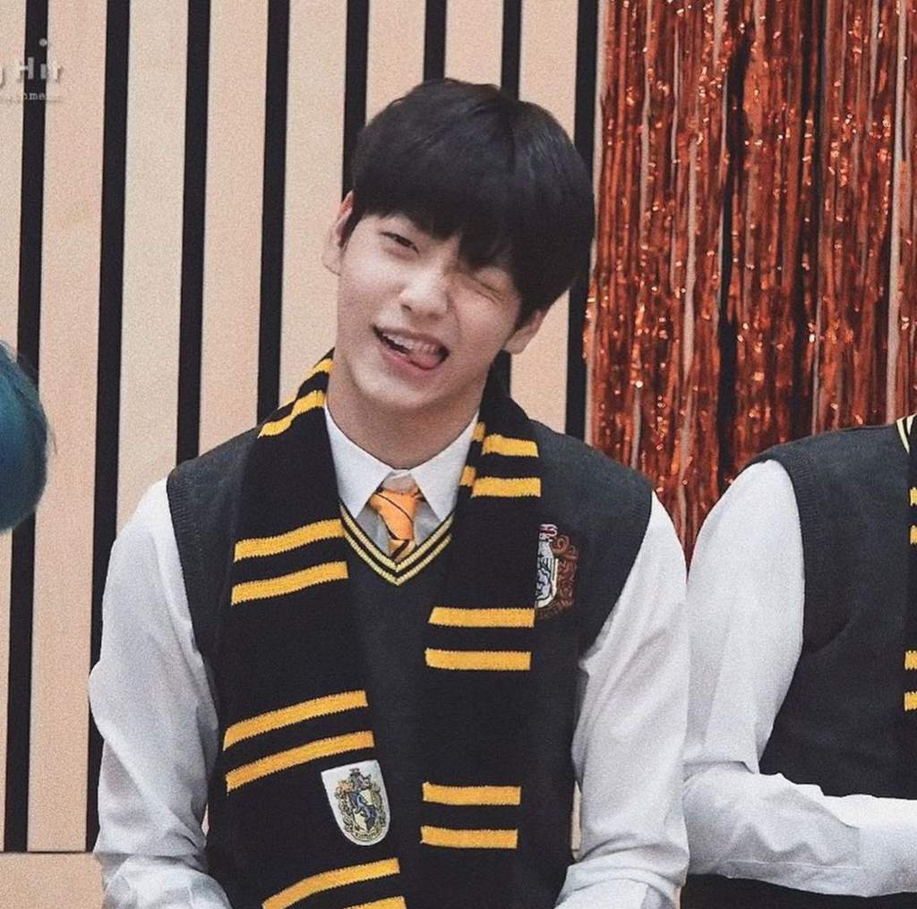 1024x1016 TXT Wallpaper. TXT 투모