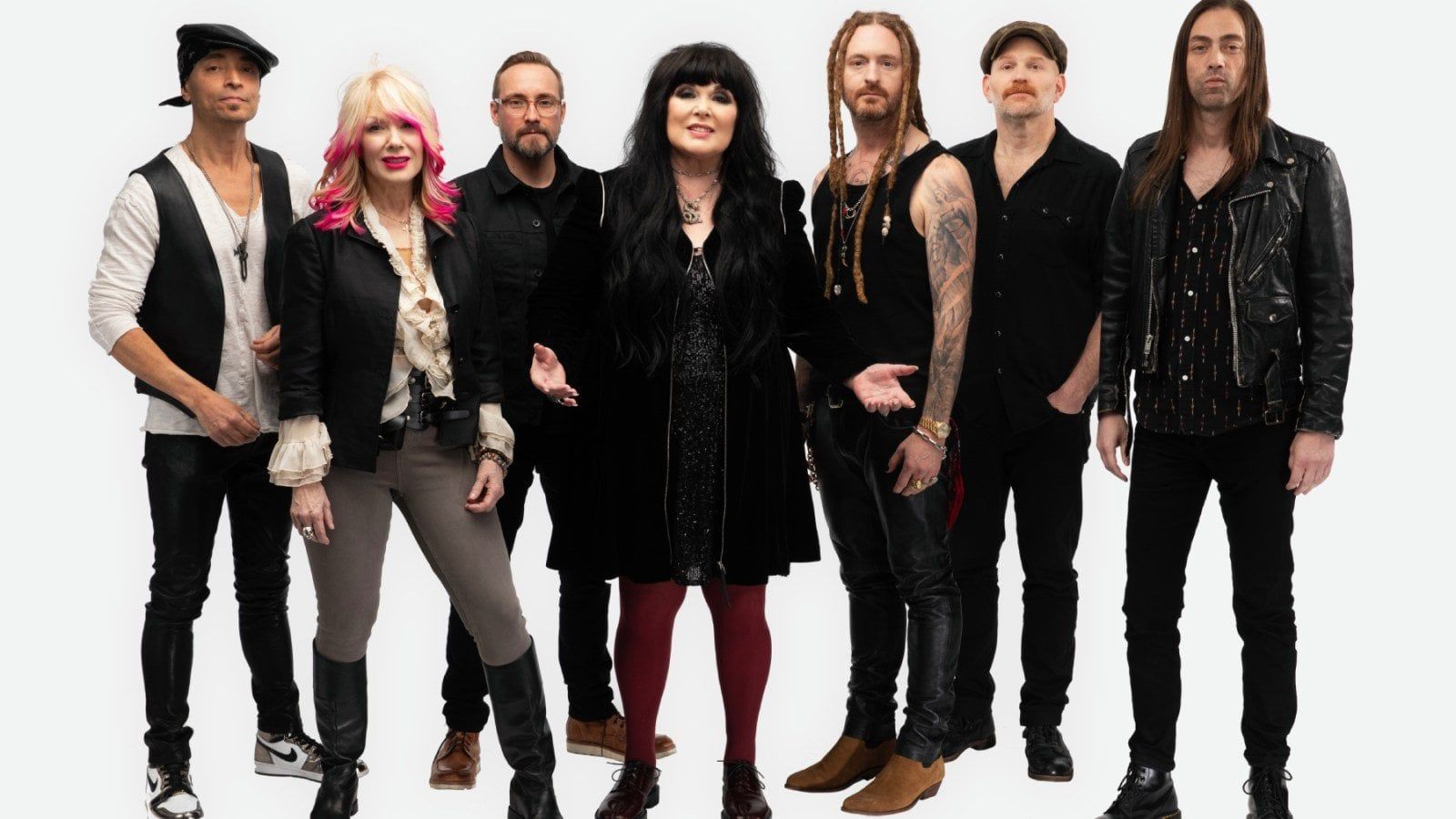 1600x900 Ann Wilson Undergoing Cancer Treatment