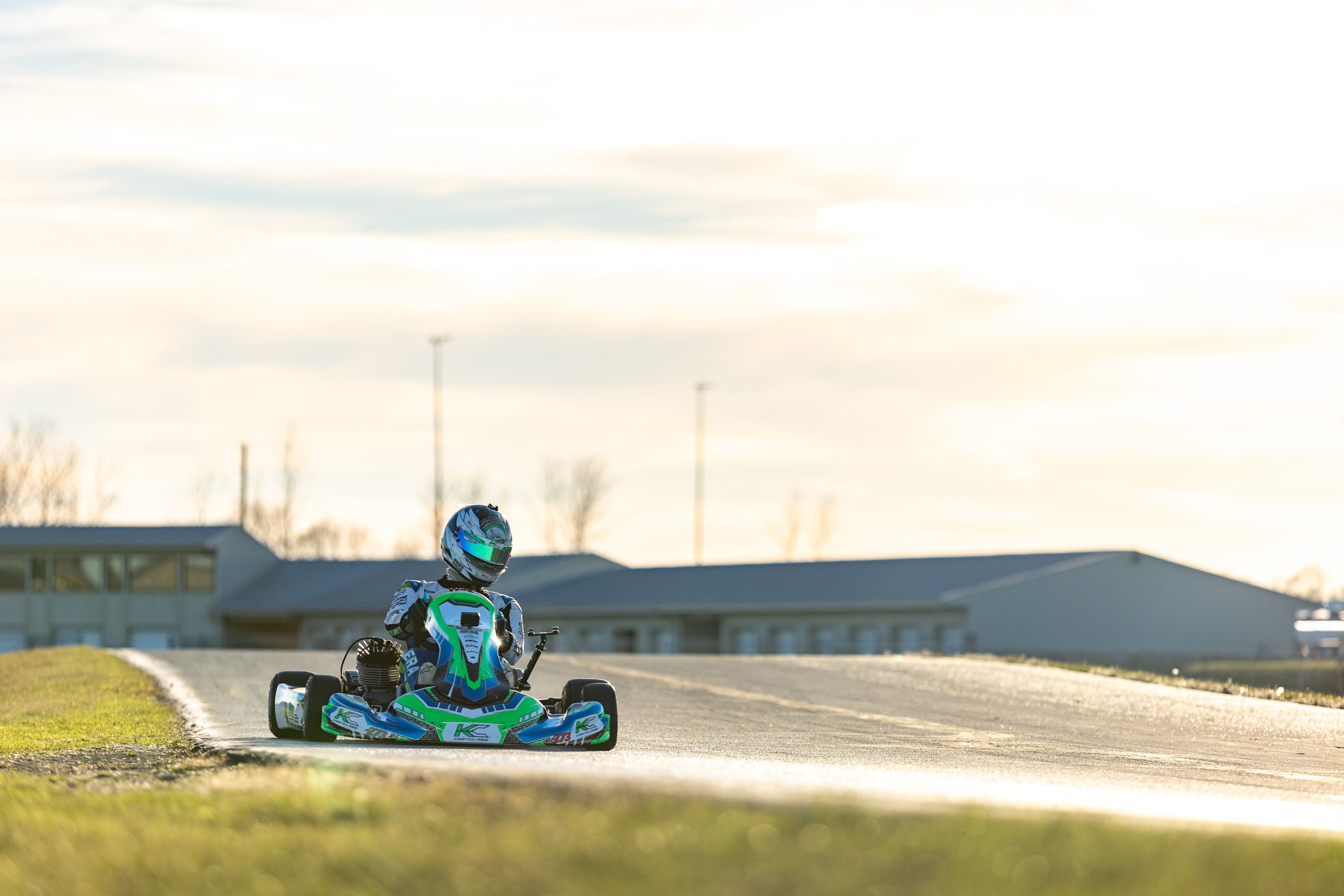5472x3648 Mastering Cold Tires in Kart Racing