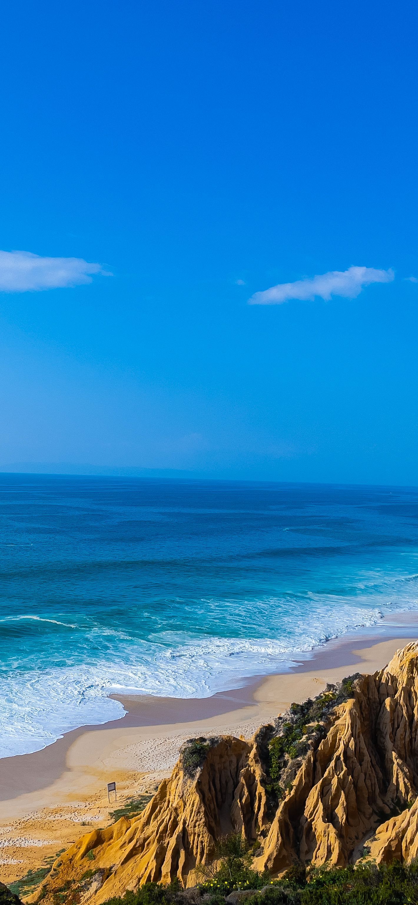 1420x3073 Portugal Galé Beach