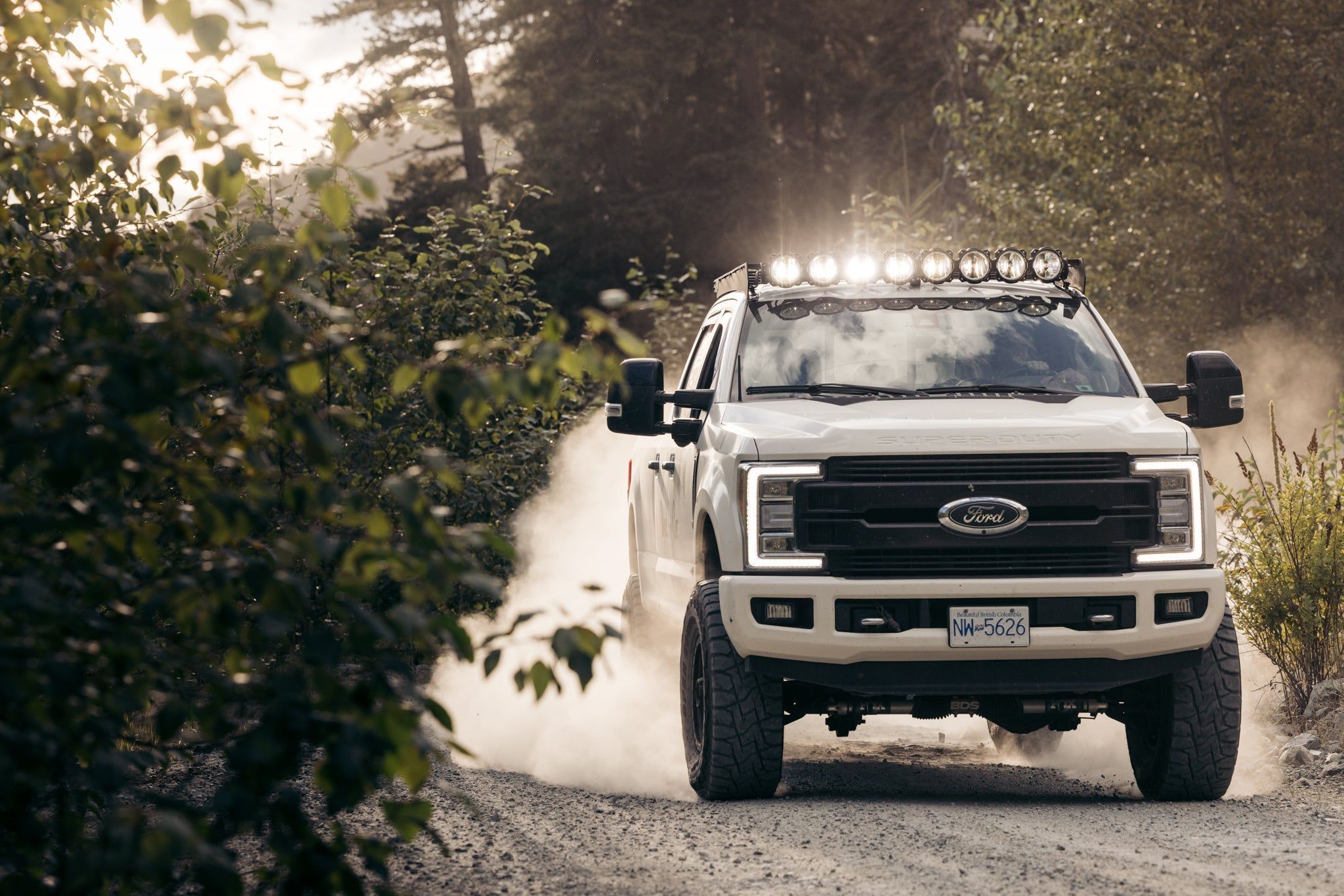 2048x1366 FORD