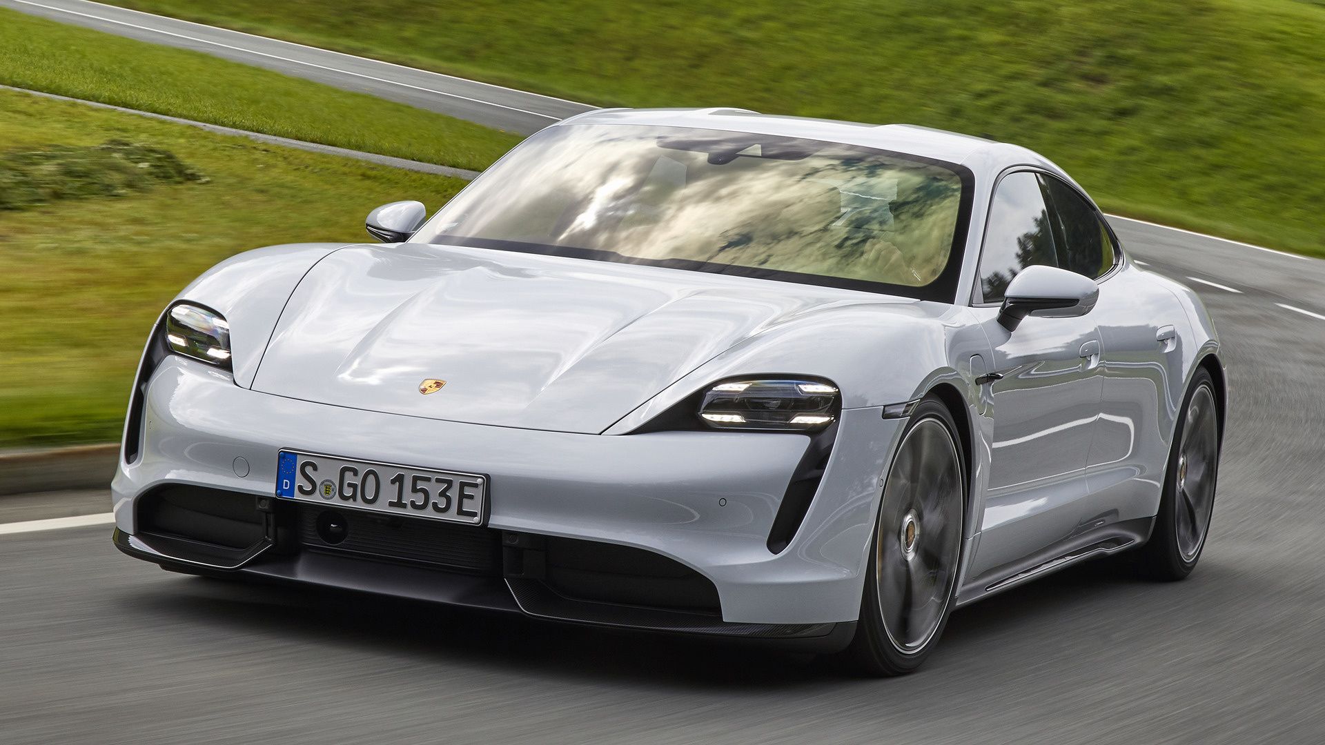 1920x1080 Porsche Taycan Turbo S Wallpaper