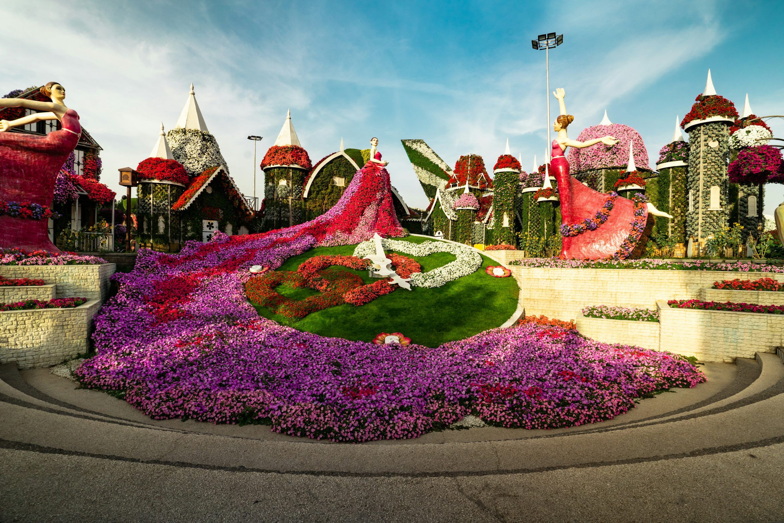 3000x2000 Dubai Miracle Garden Picture