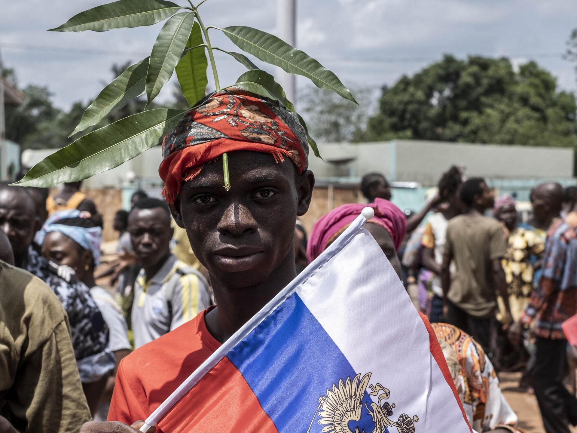 1920x1440 Central African Republic Expects Russia