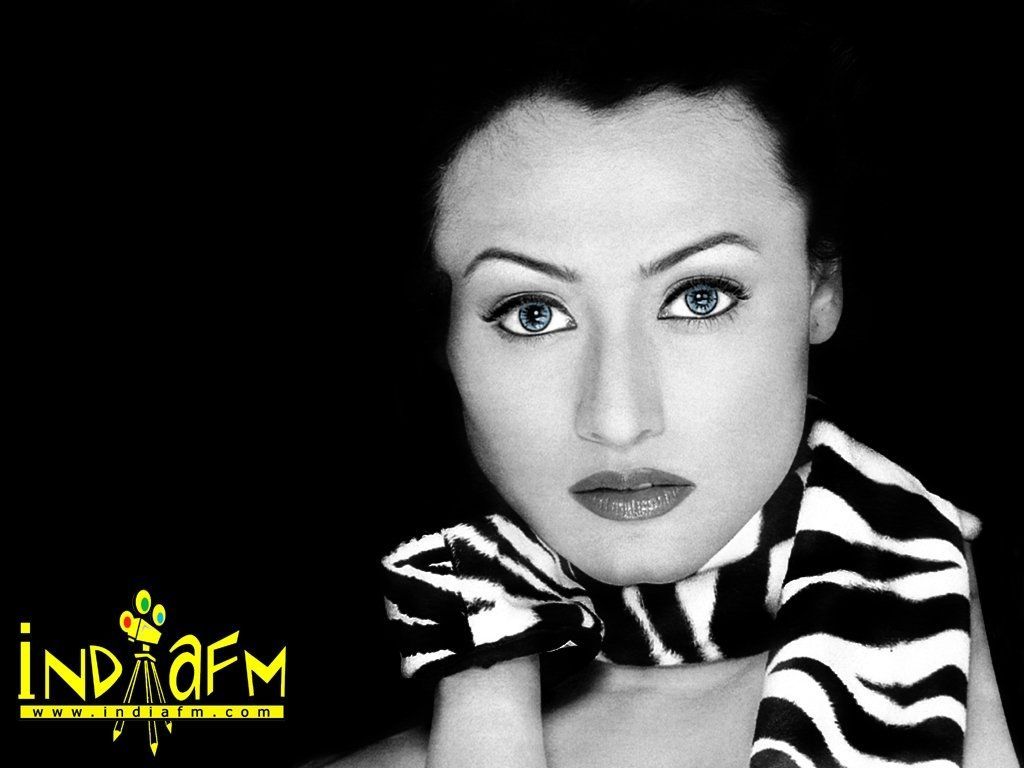 1024x768 Namrata Shirodkar HQ Wallpaper