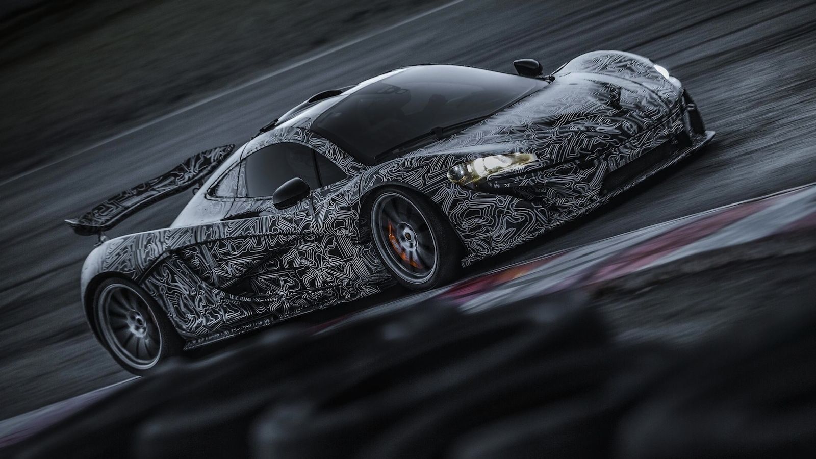 1600x900 McLaren's P1 Supercar Speeds Towards