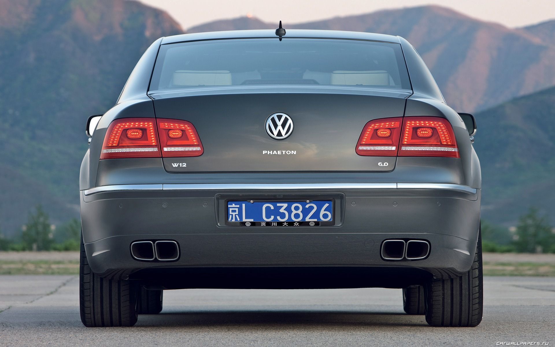 1920x1200 Volkswagen Phaeton W12 long wheelbase