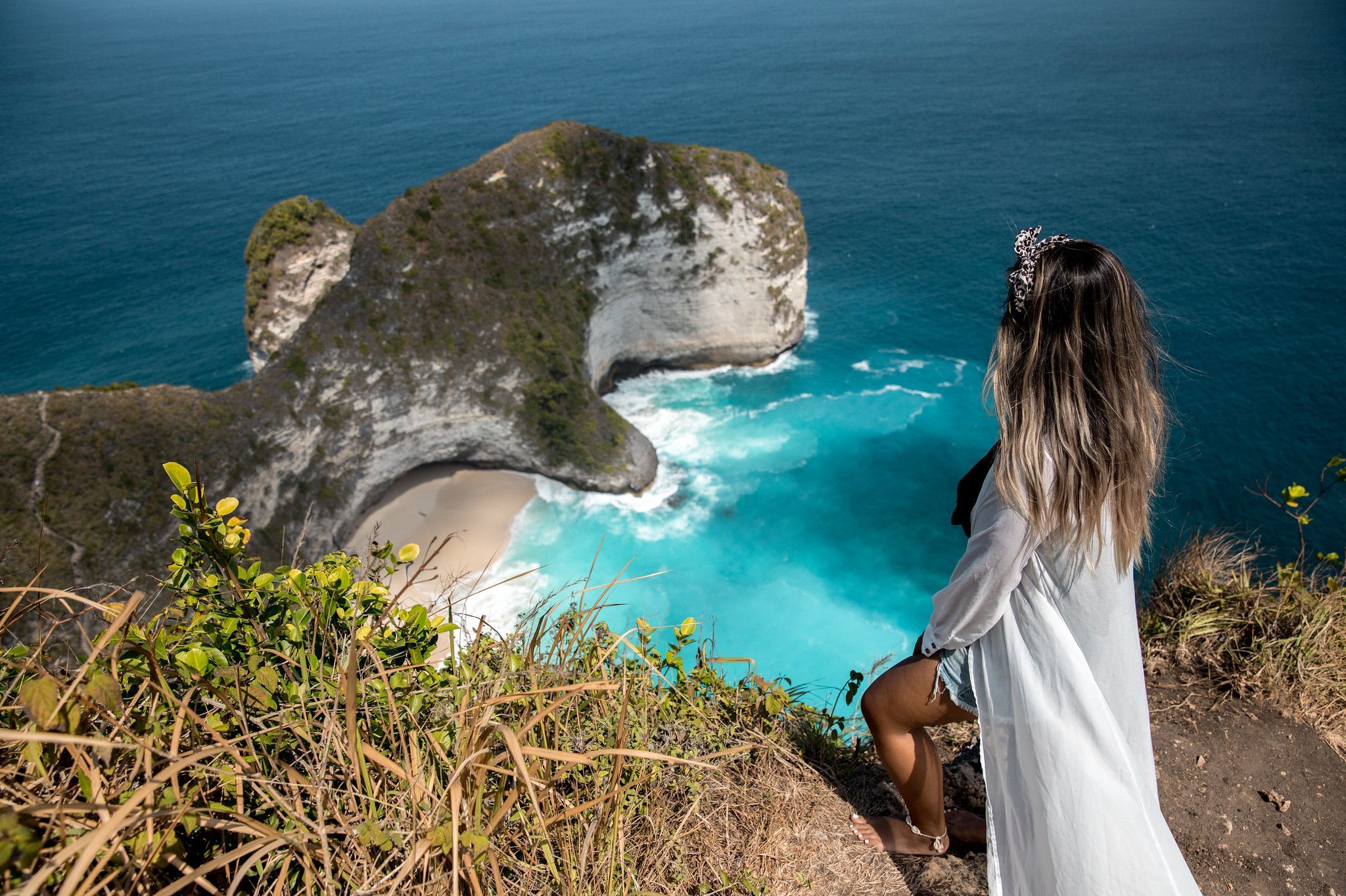2048x1365 KELINGKING BEACH NUSA PENIDA GUIDE