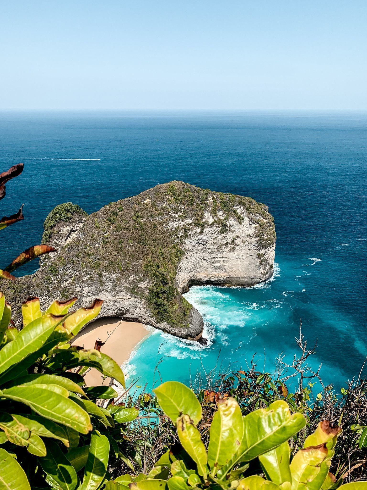 1536x2048 KELINGKING BEACH NUSA PENIDA GUIDE