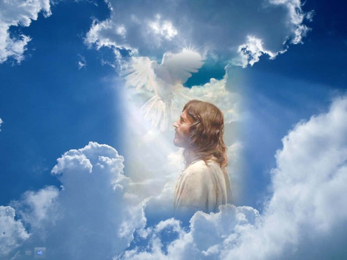 1333x1000 Holy Jesus In Heaven Wallpaper
