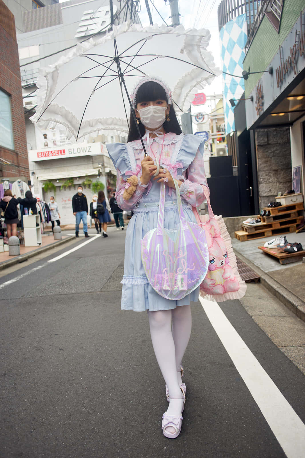 1067x1600 Download Trendy Harajuku Fashionistas