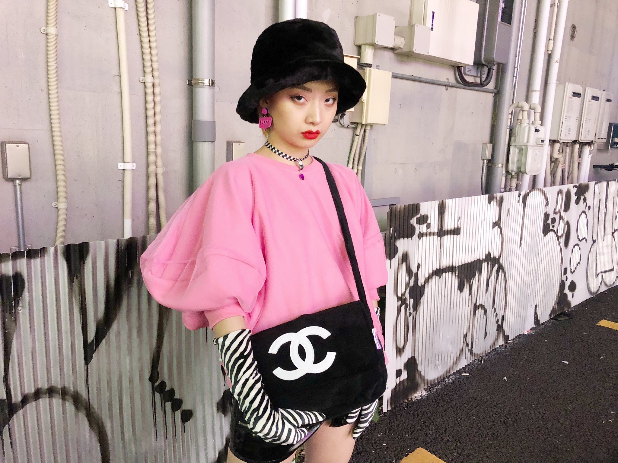 2048x1536 FEATURE: Japanese Teen Fashion Unspun