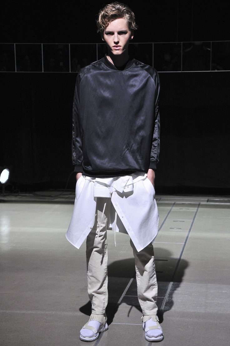 736x1104 Discovered Tokyo Spring 2016 Fashion Show