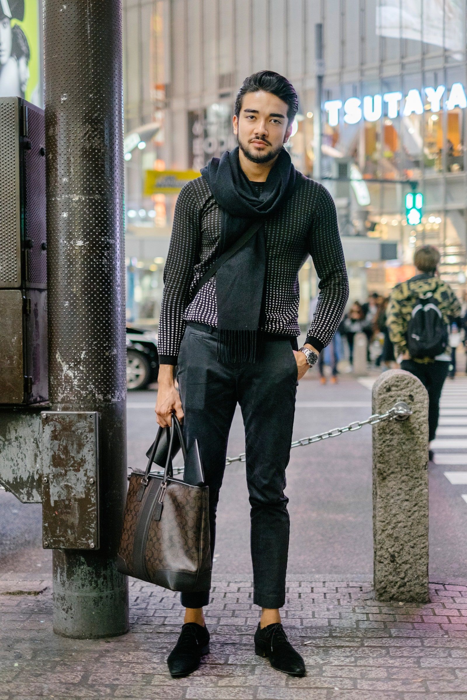 1600x2400 What Stylish Guys Are Wearing on