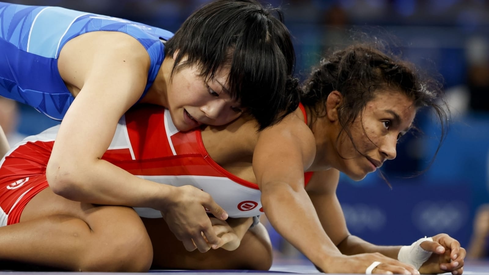 1600x900 Japan's Akari Fujinami ambles to