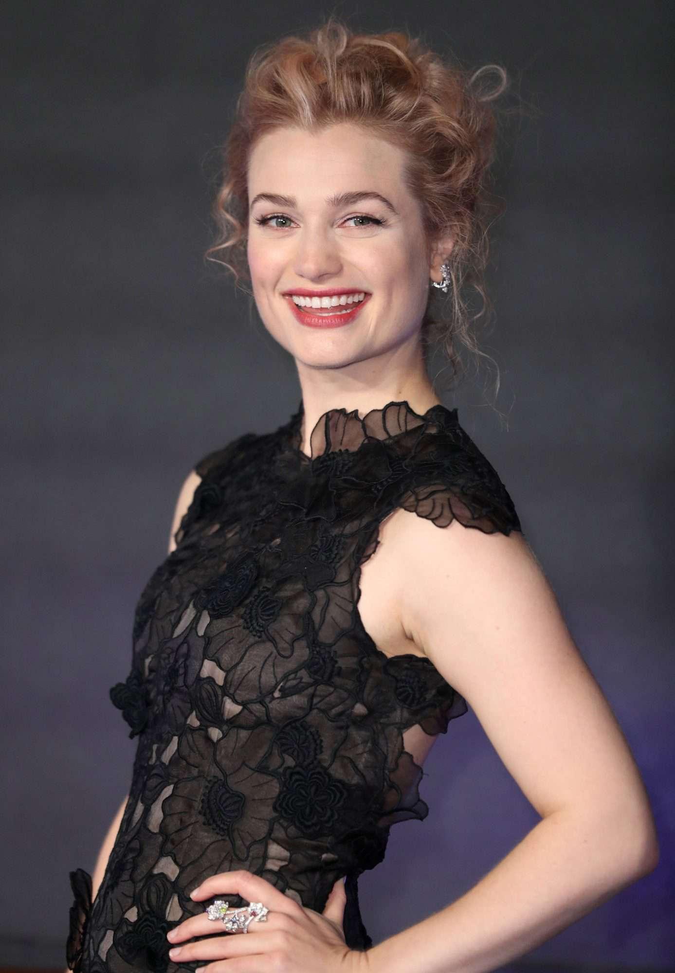 1387x2000 Alison Sudol (singer and actress) : r