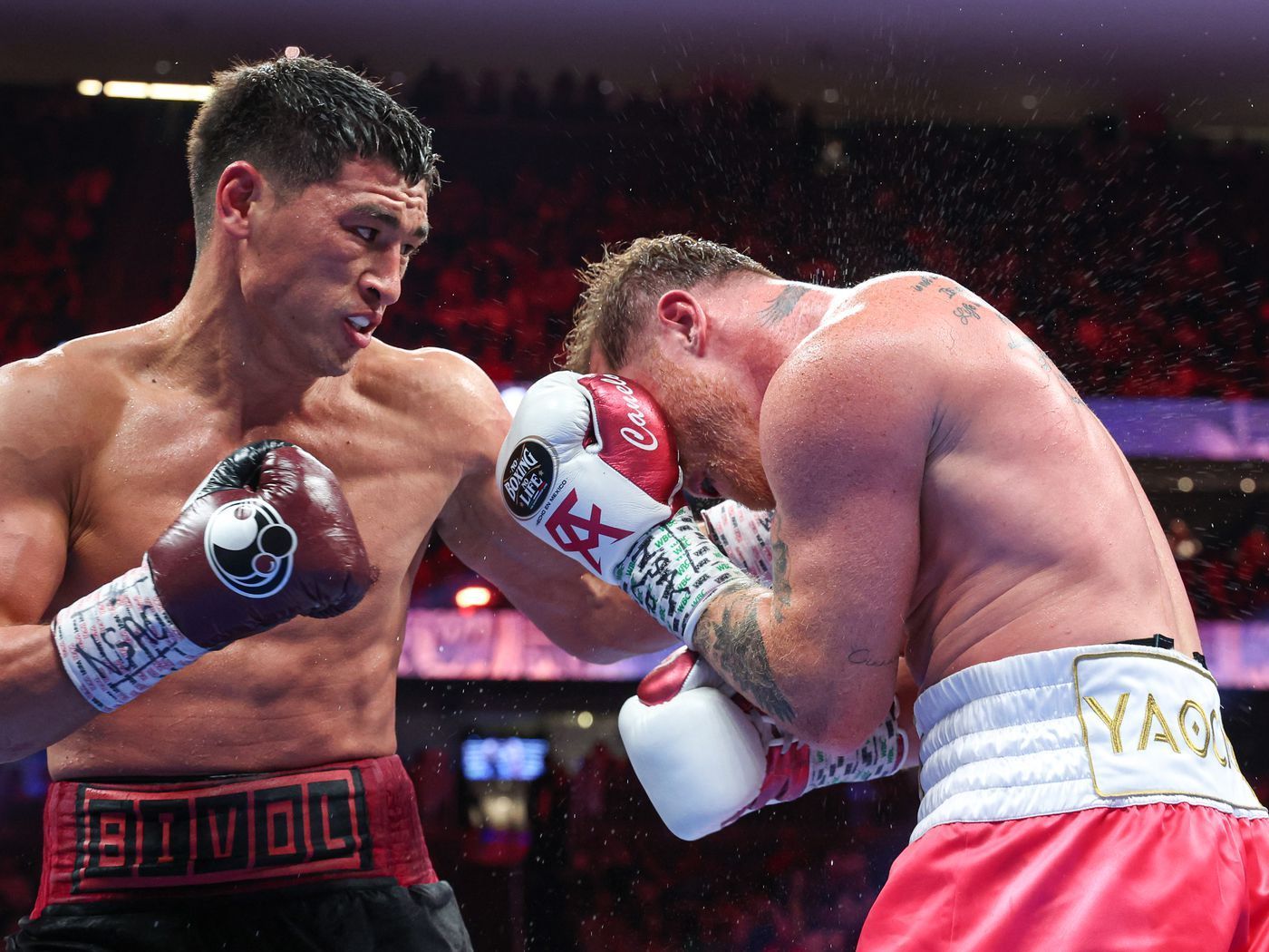 1400x1050 Dmitry Bivol shocks Canelo Alvarez