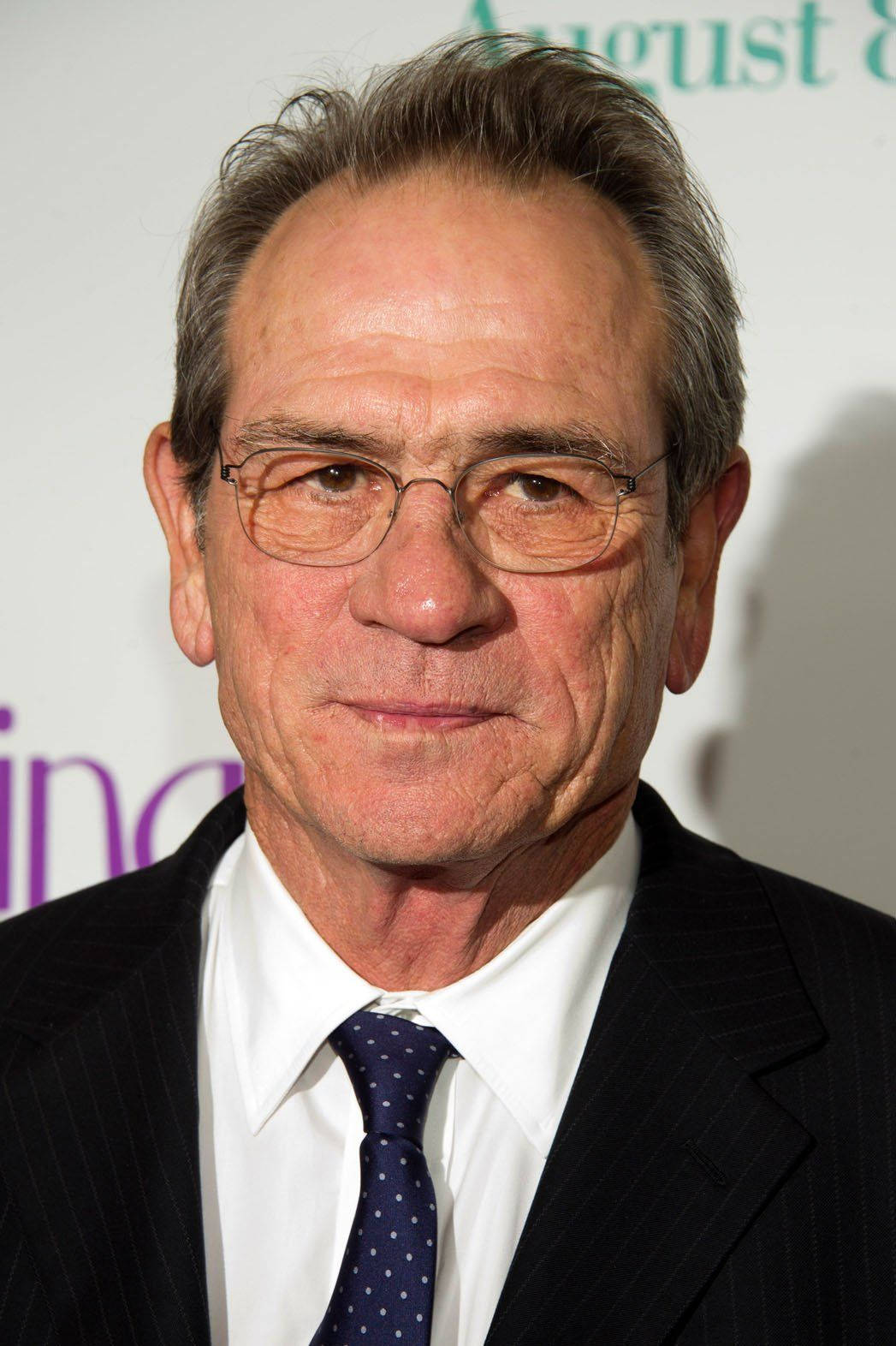 1047x1572 Download Headshot Portrait Of Tommy Lee Jones Wallpaper