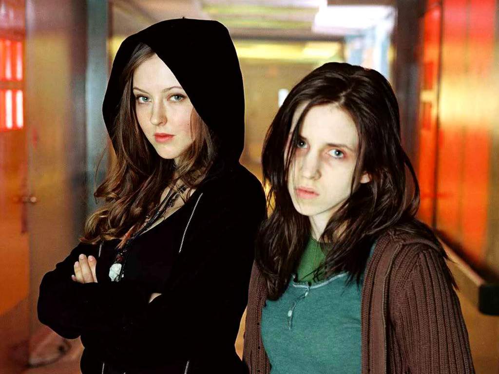 1024x768 Ginger Snaps Film Review. The Fandoms