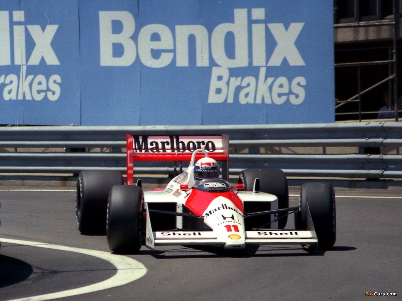 1280x960 McLaren Honda MP4 4 1988 Picture