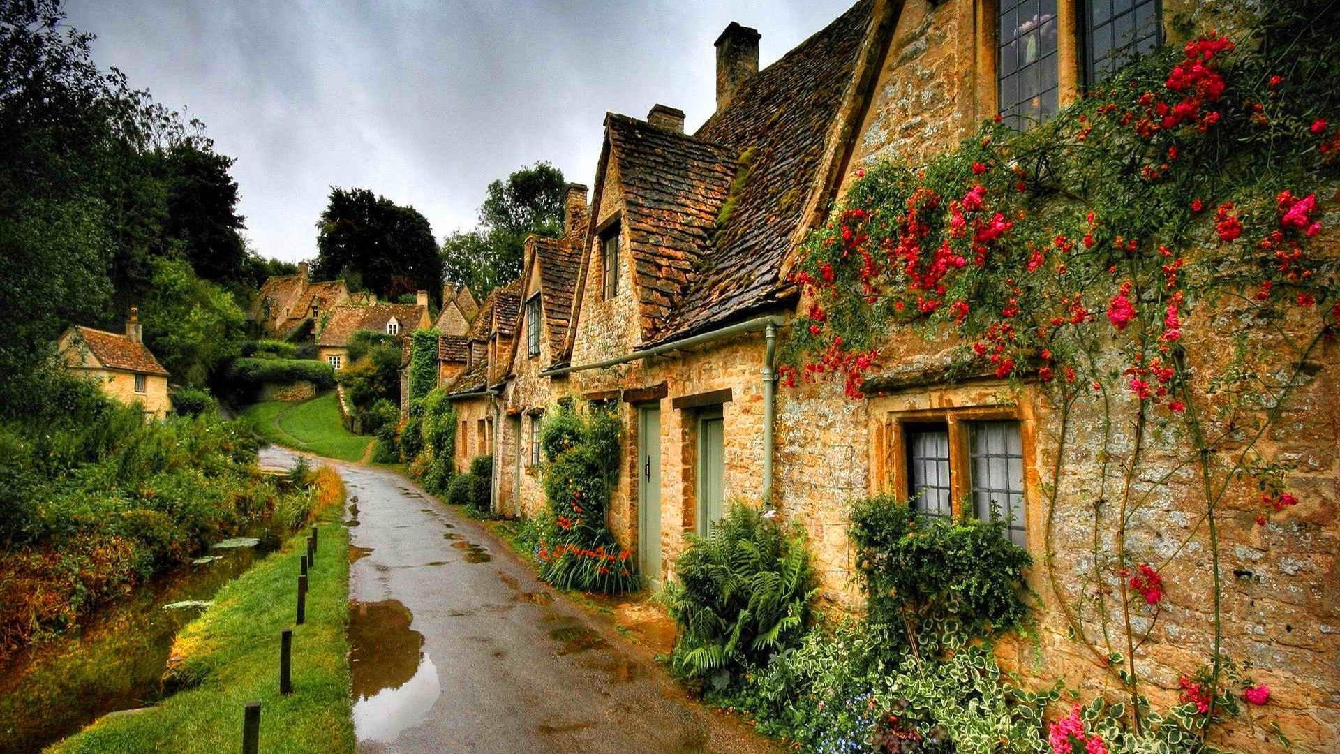 1920x1080 Street in English Village