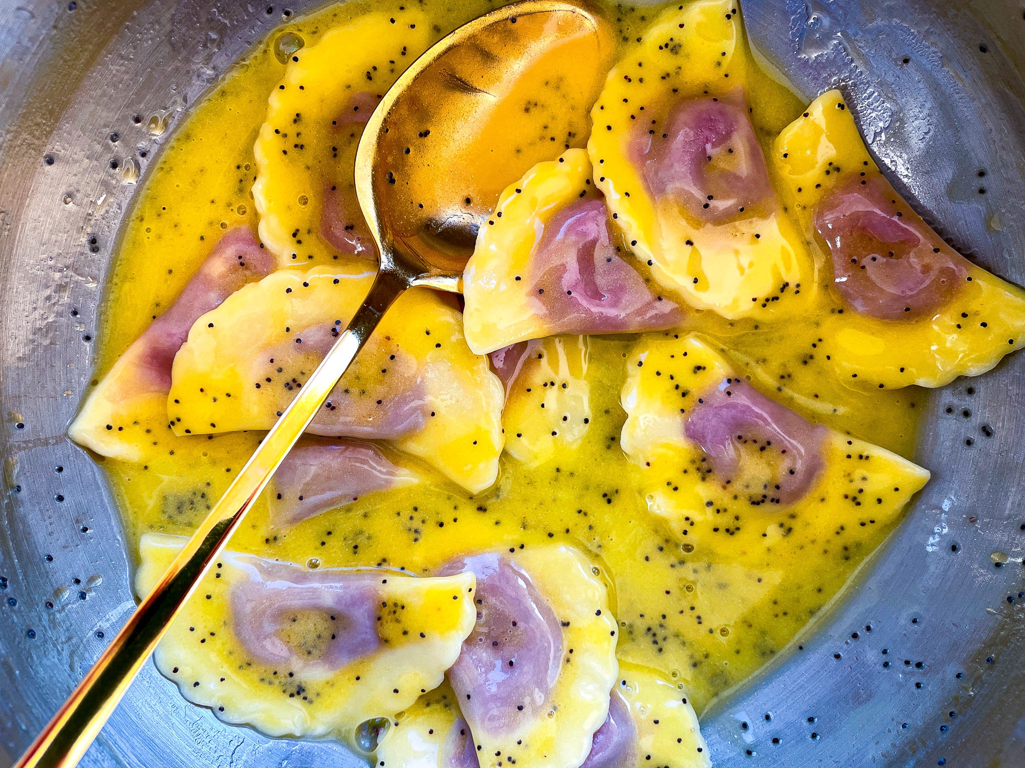 2048x1536 casunziei, veneto's ruby red ravioli