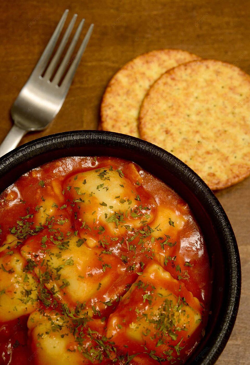 960x1399 Cheese Ravioli With Crackers And Fork