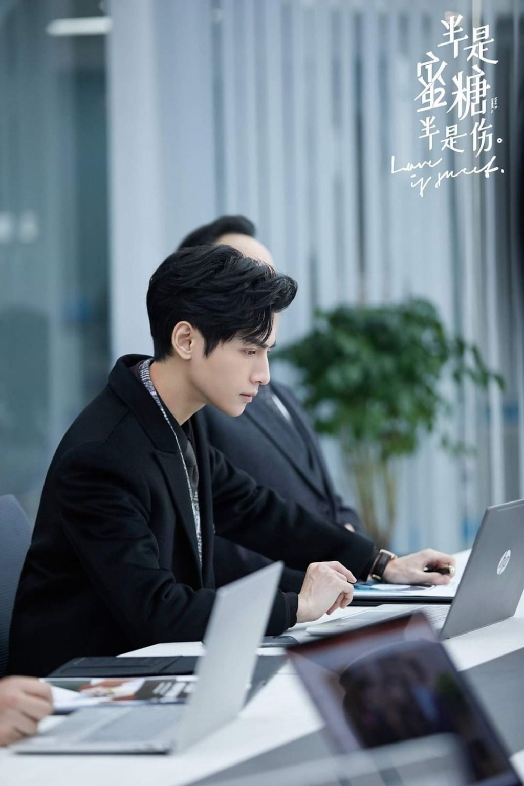 1024x1536 Leo Luo Wallpaper