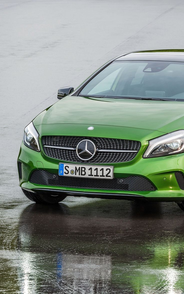 736x1177 Wallpaper Green Mercedes Benz Front View A 250 W176