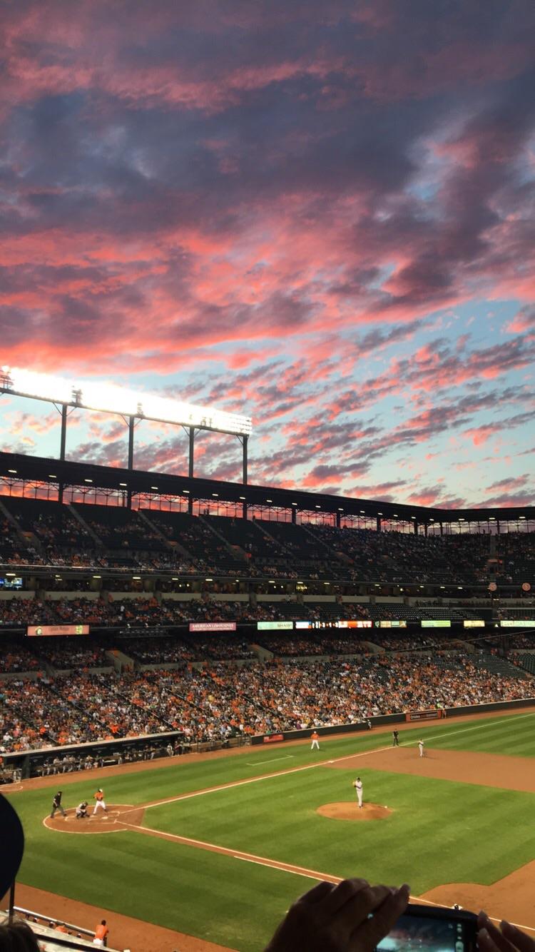 750x1334 Sunset over Camden Yards last season