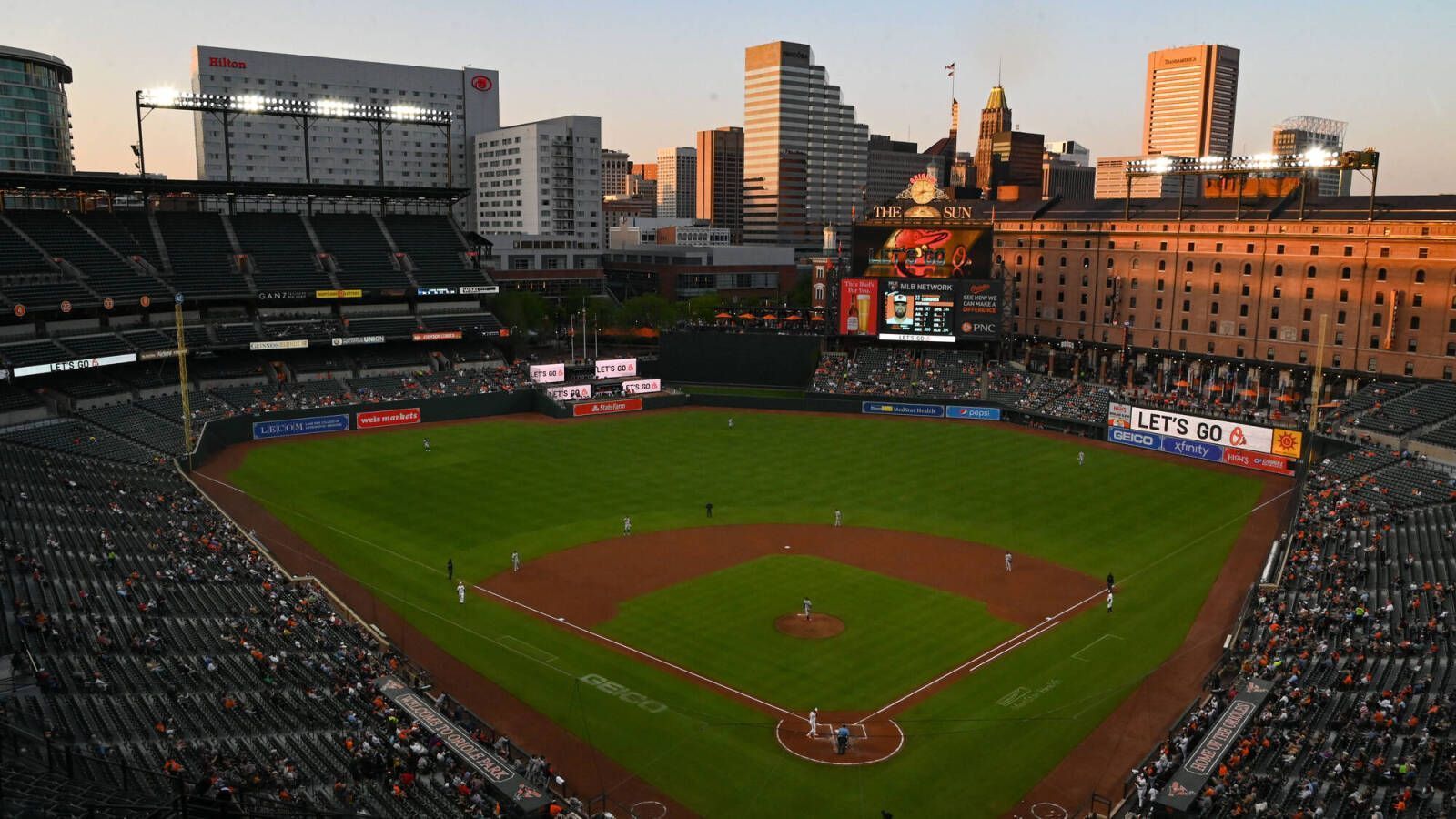 1600x900 lease at Camden Yards