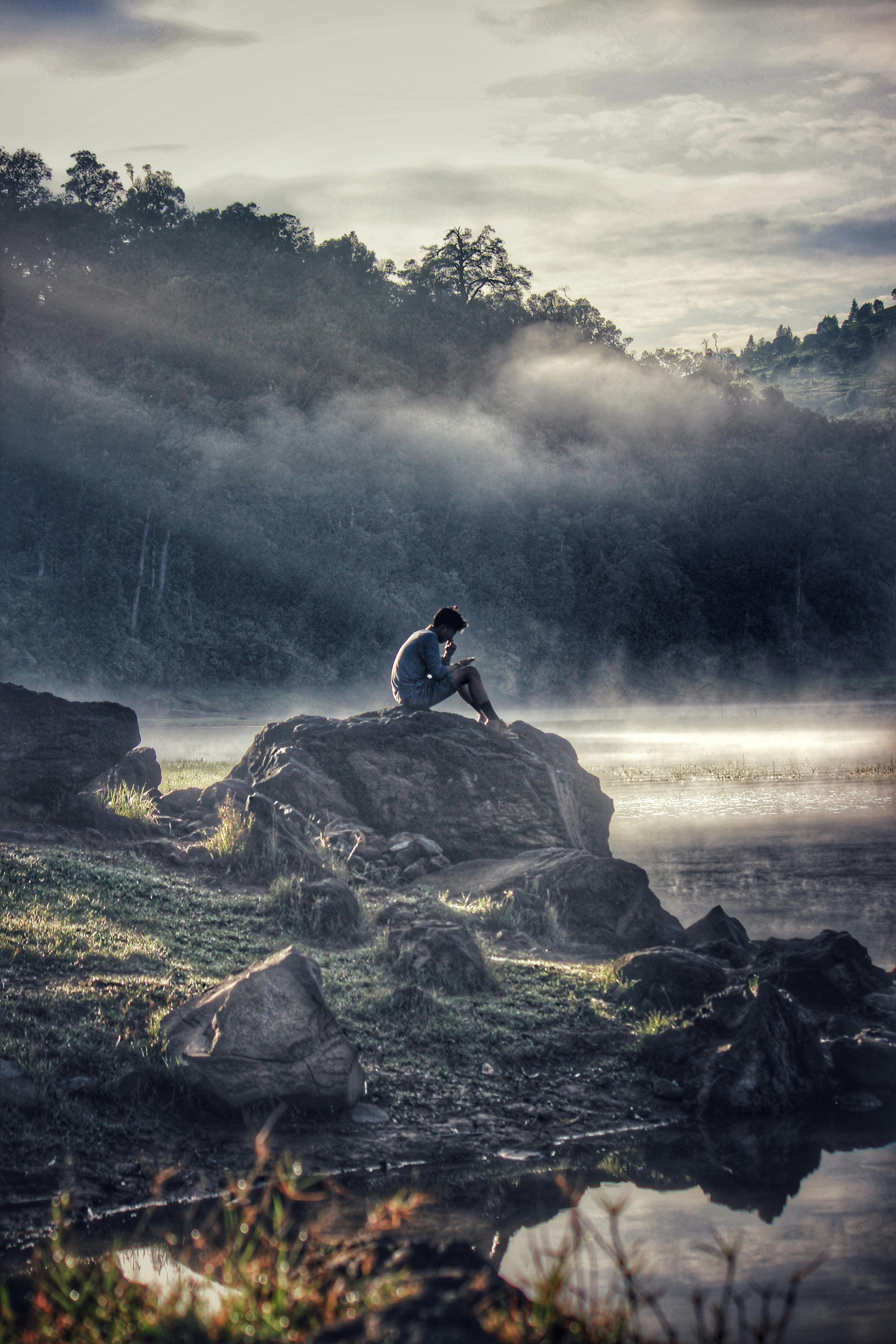 3456x5184 Best Alone Pics & Image · 100% Free Downloads