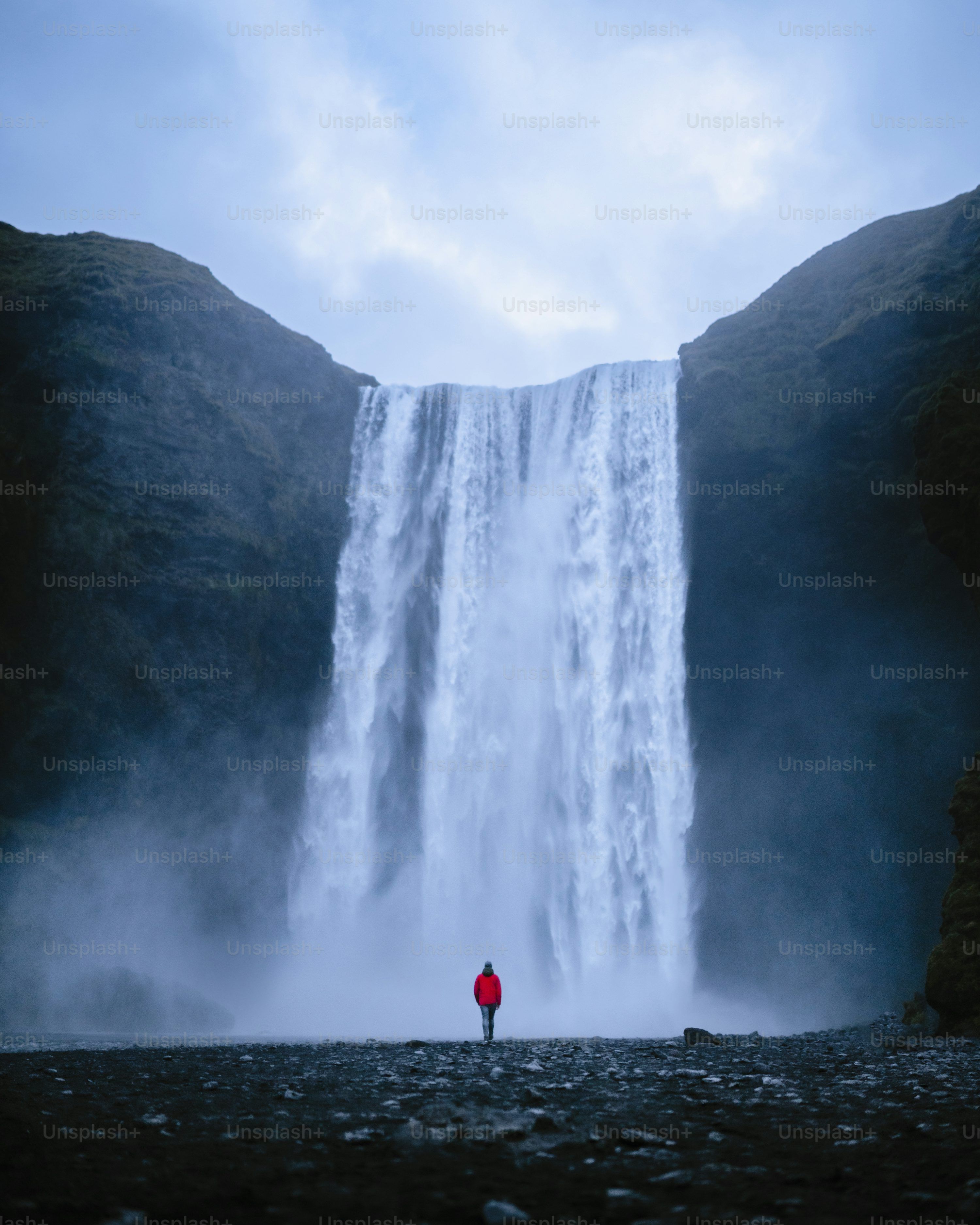 3000x3750 Alone Picture & Image HD