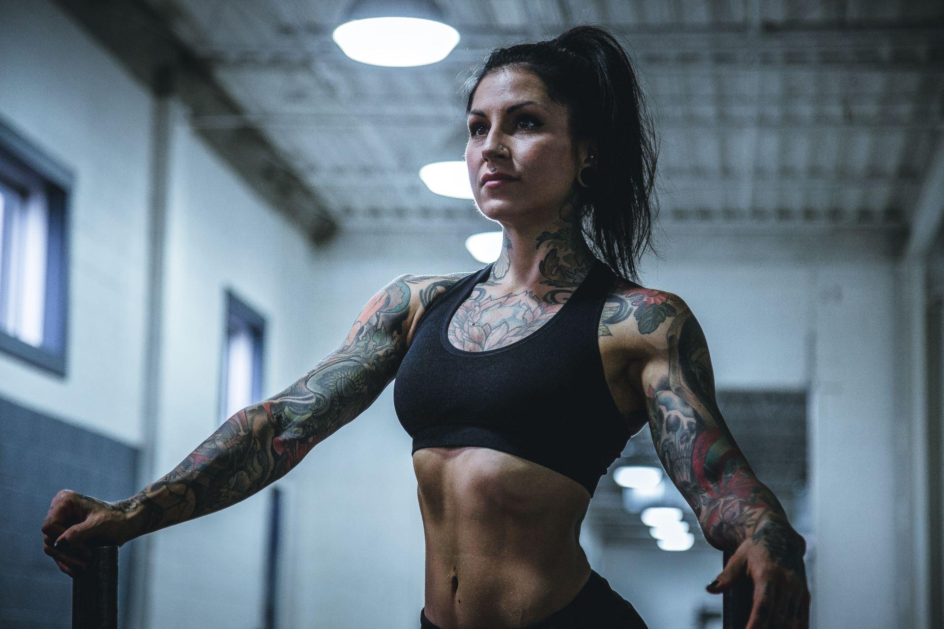 1920x1280 Best Fitness Girl Wallpaper
