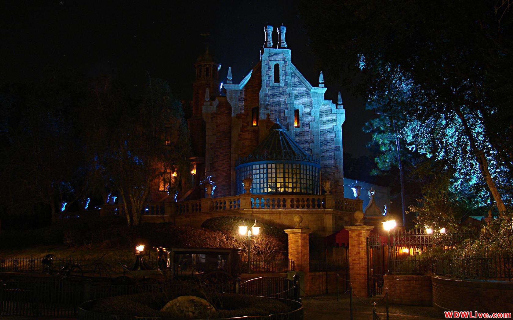 1680x1050 Animated Haunted House Desktop Wallpaper By Bruce Hunter