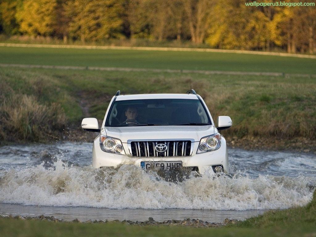 1024x768 Download Wallpaperfree: 2010 Toyota Land Cruiser Wallpaper
