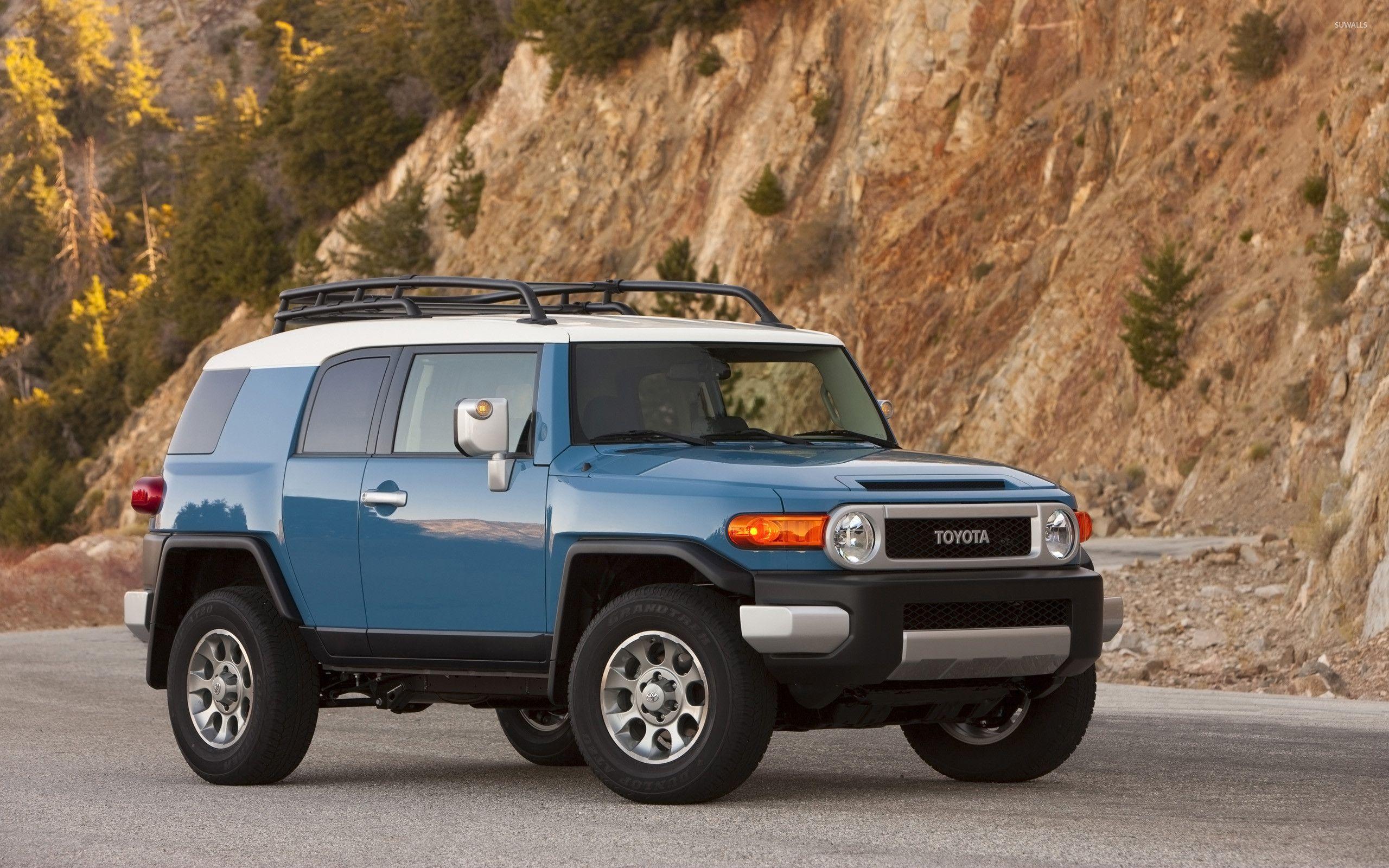 2560x1600 Fj Cruiser Wallpaper