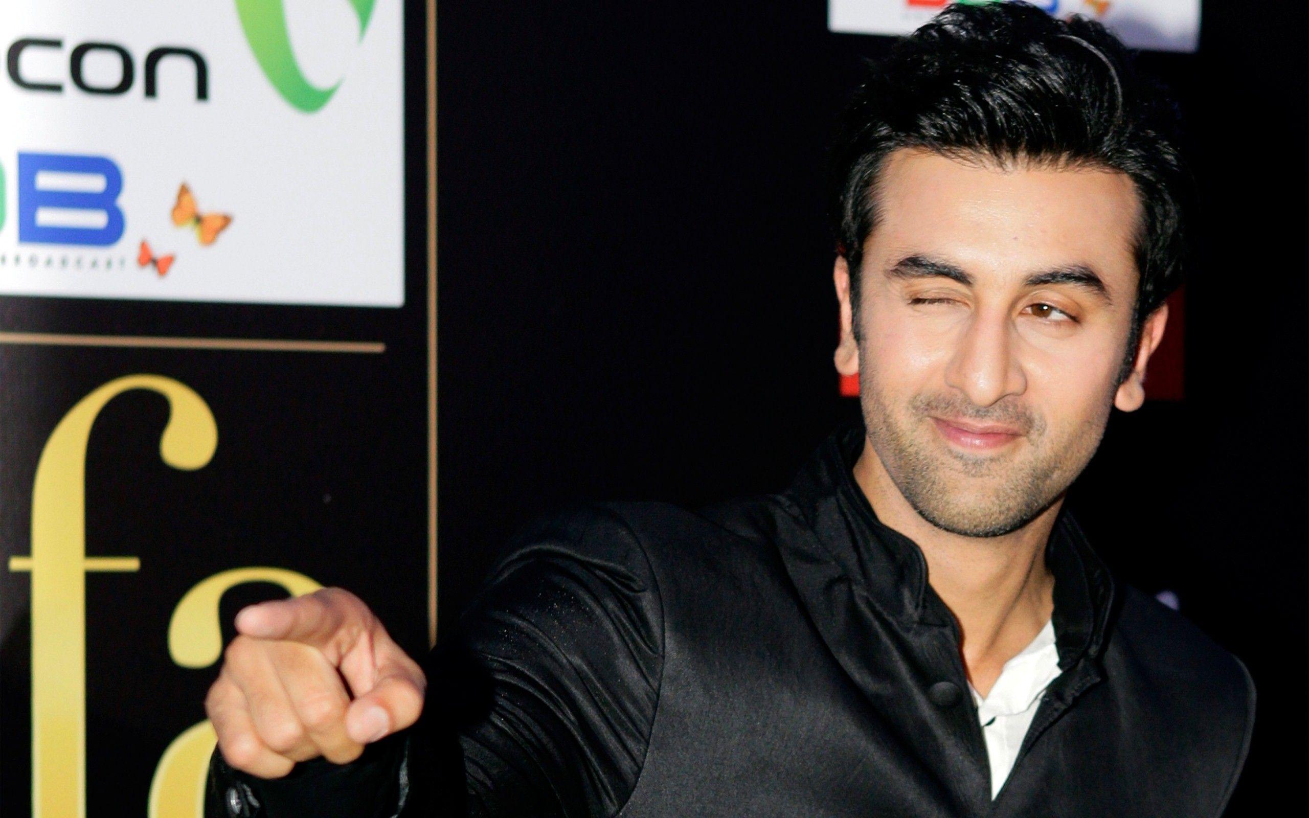 2560x1600 Ranbir Kapoor Handsome Bollywood Actor HD Wallpaper