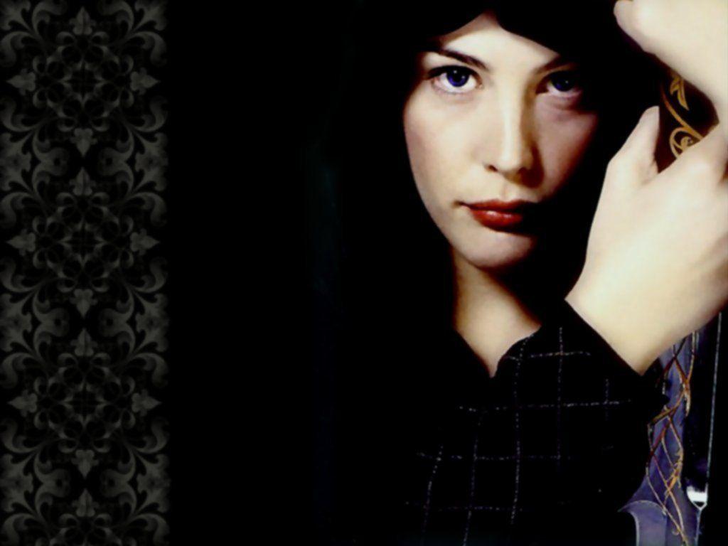 1024x768 Arwen of the Rings Wallpaper