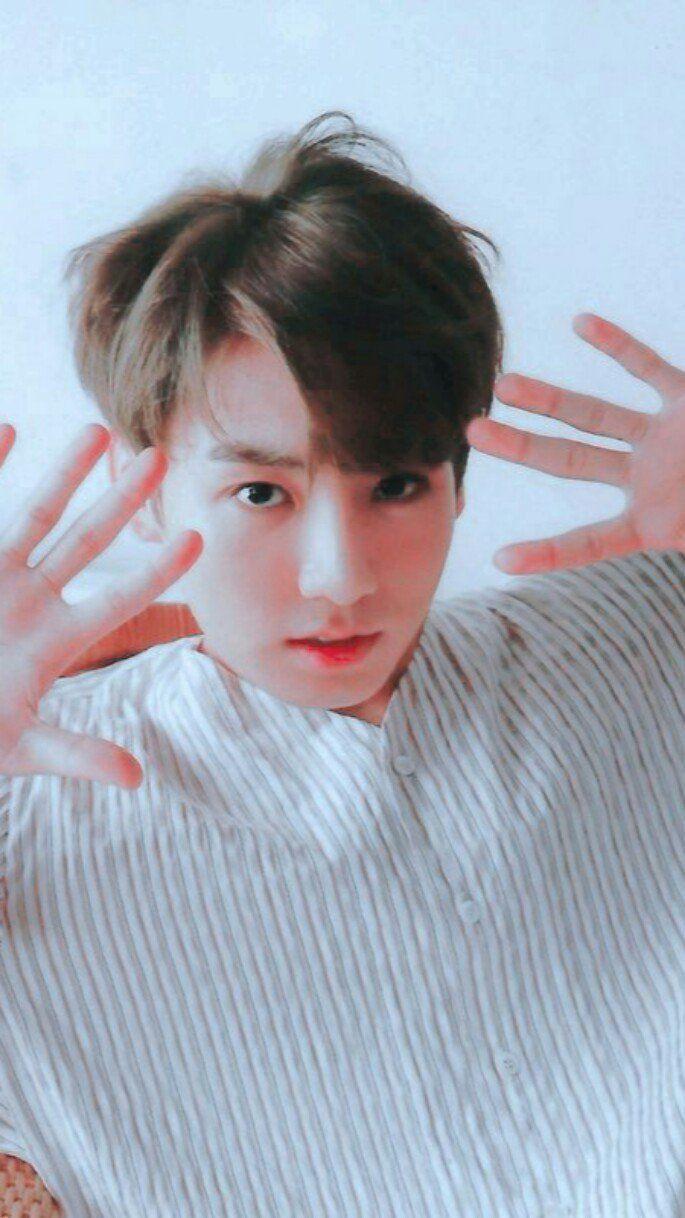 685x1218 JUNGKOOK WALLPAPER discovered