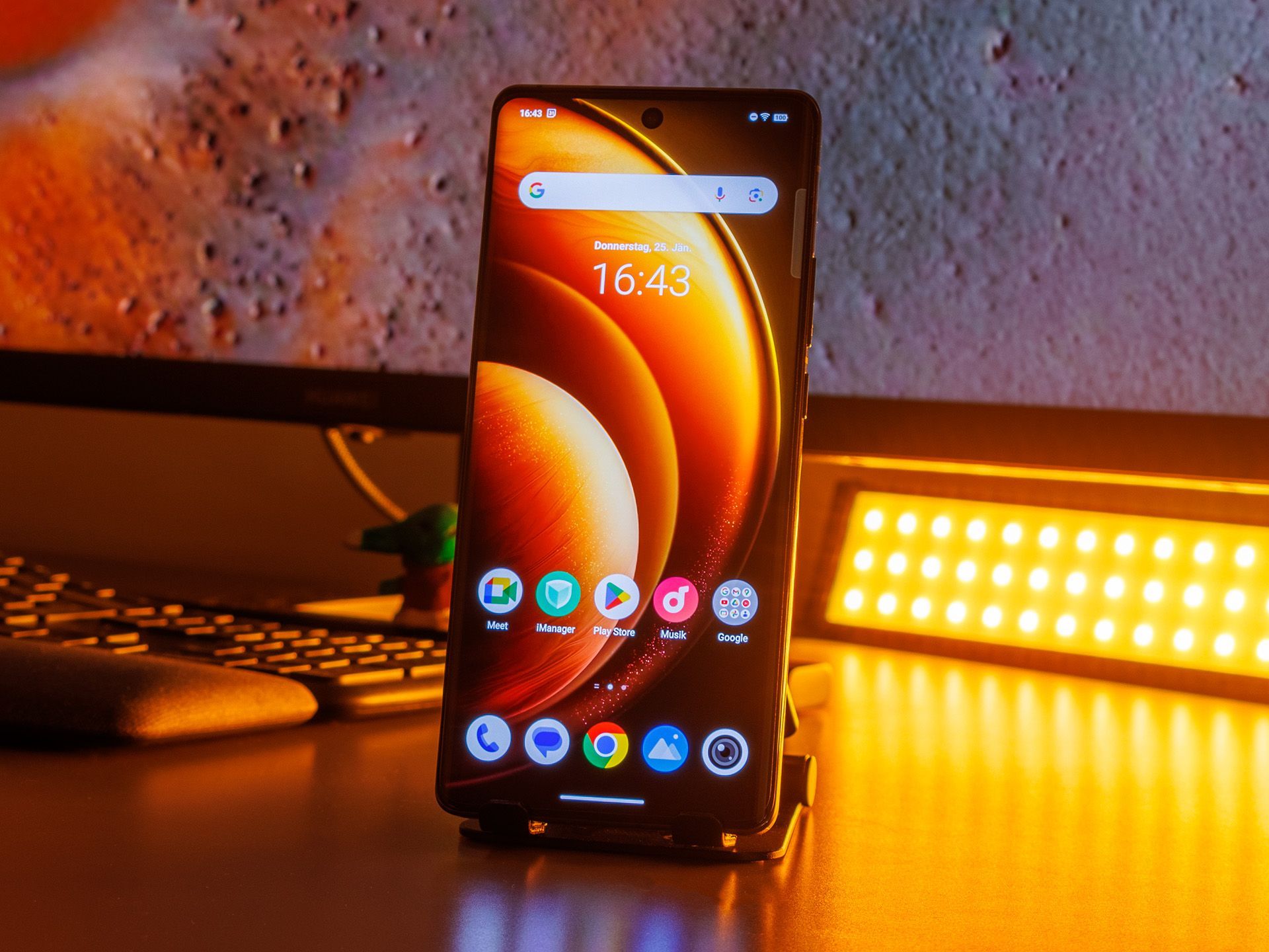1920x1440 Vivo X100 Pro review premium smartphone with Zeiss camera