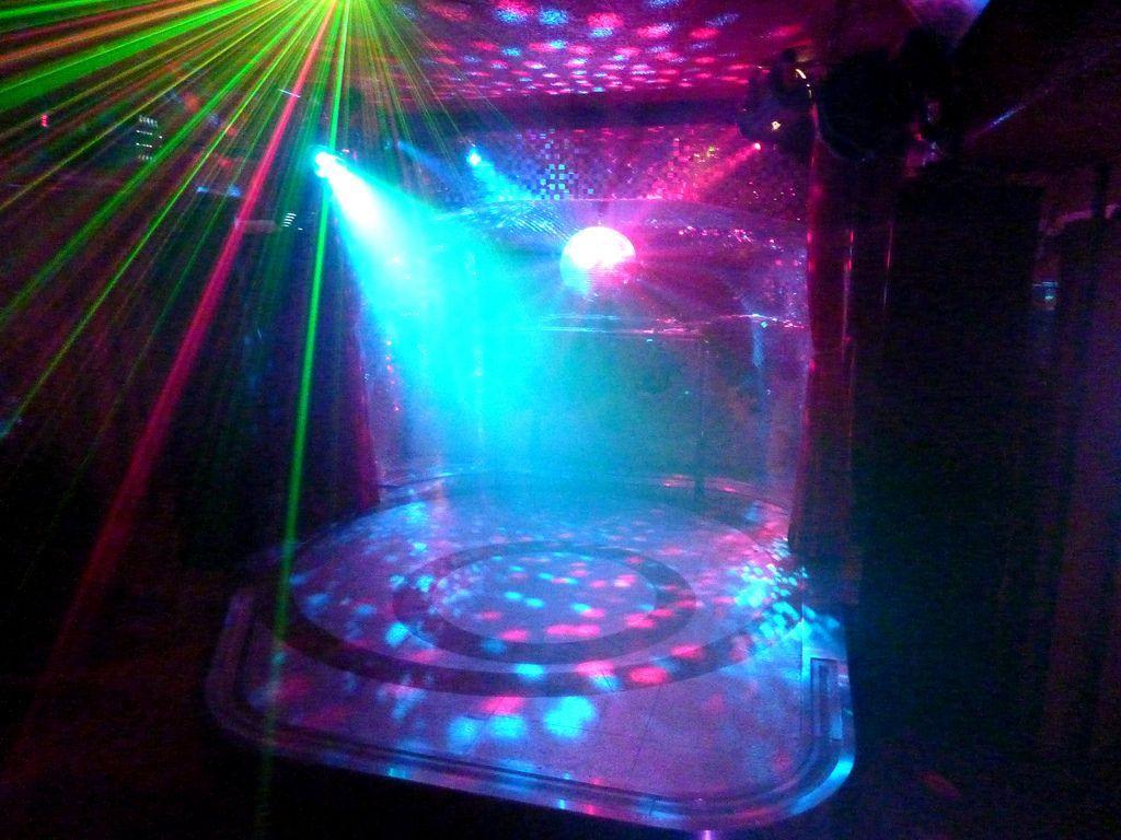 1024x768 Club Stage. Night Club Wallpaper. Table lamp, Lava lamp
